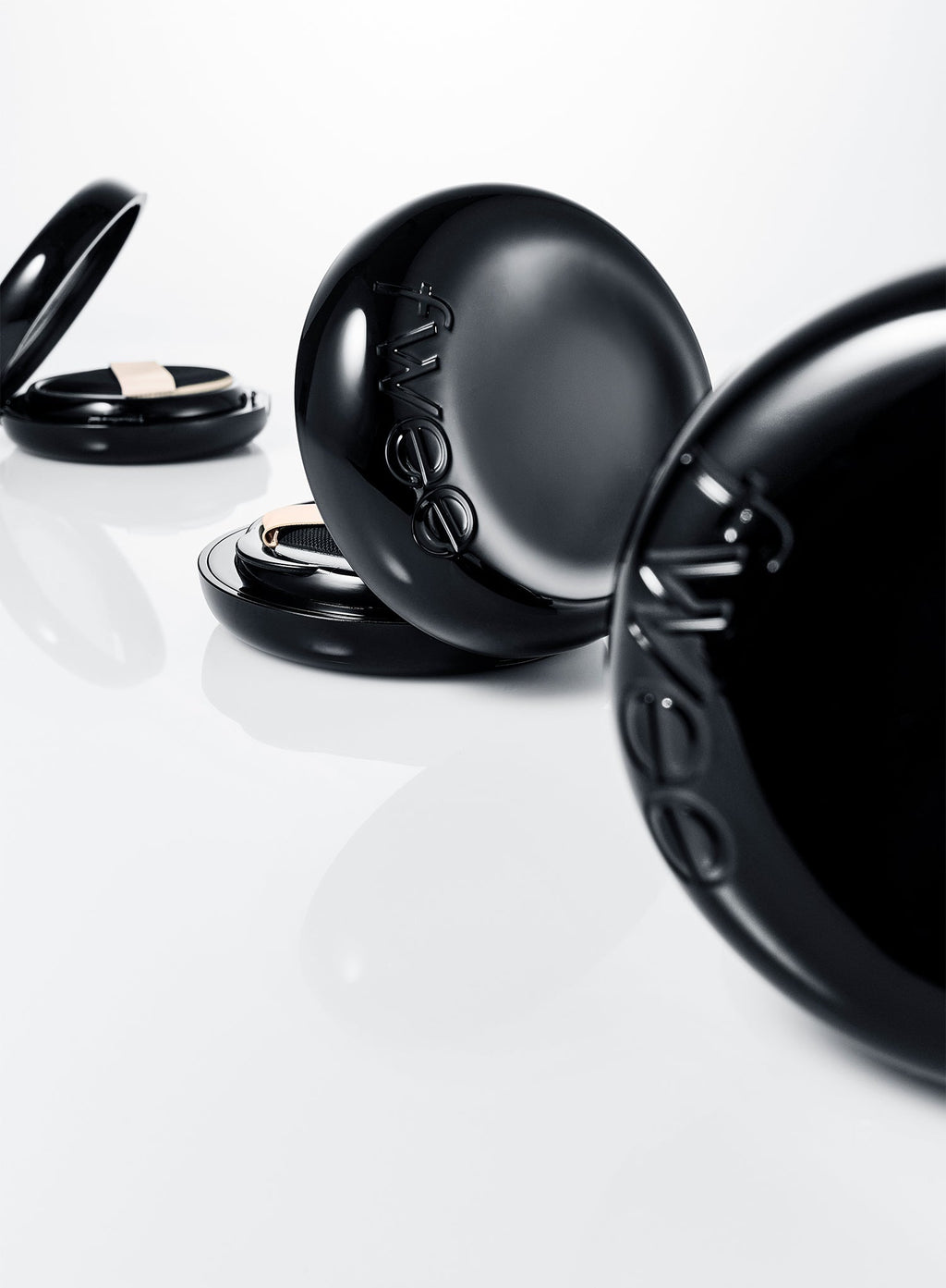 All Day Cover Black Cushion (13g)